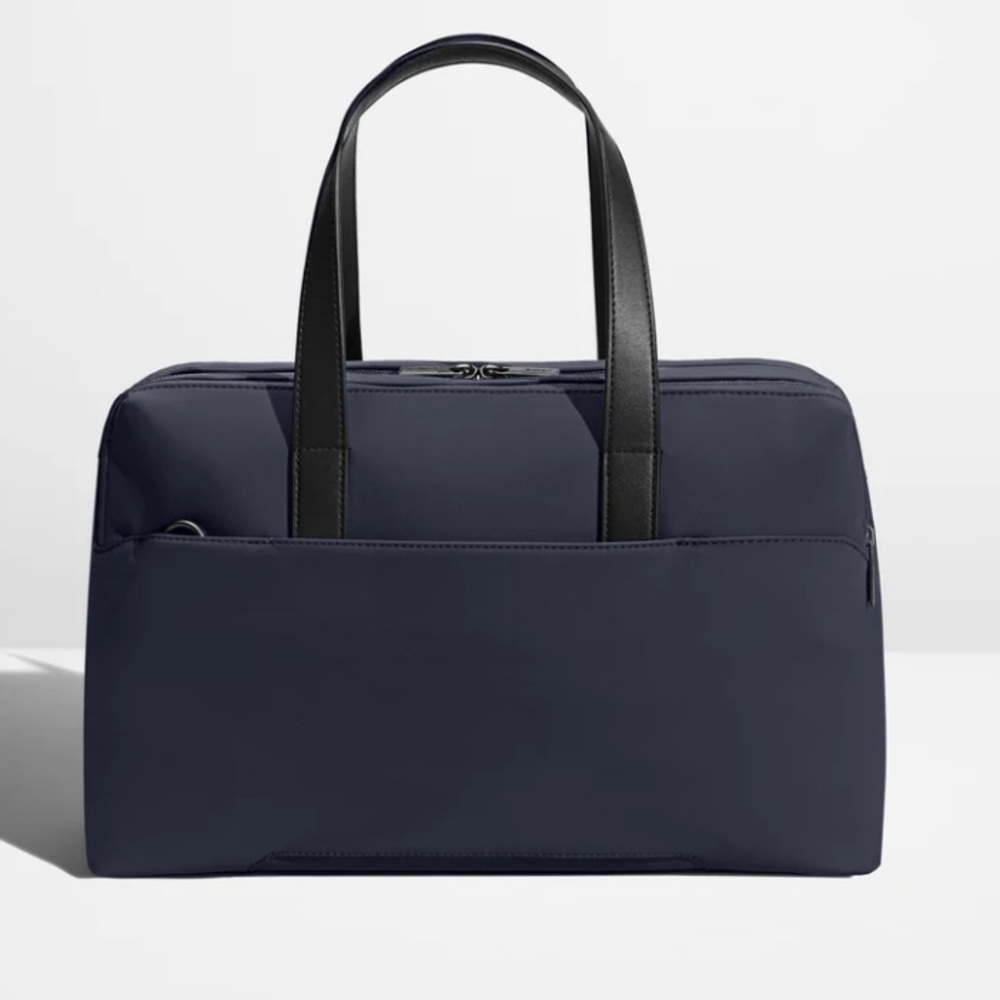 Beautiful carry on bag.